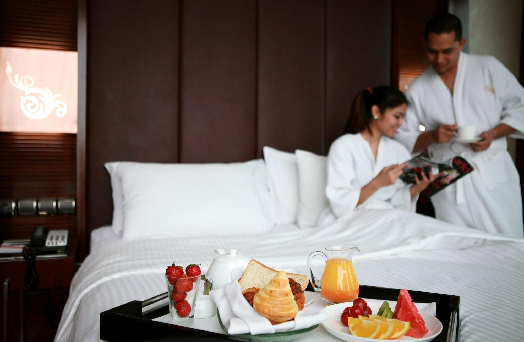 Cambridge Hotel Medan Zewnętrze zdjęcie