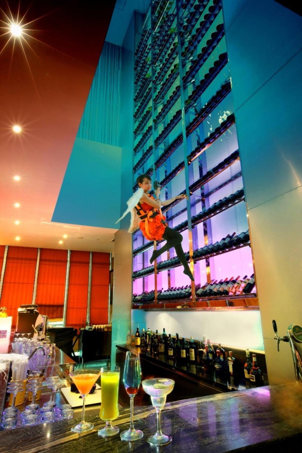 Cambridge Hotel Medan Zewnętrze zdjęcie
