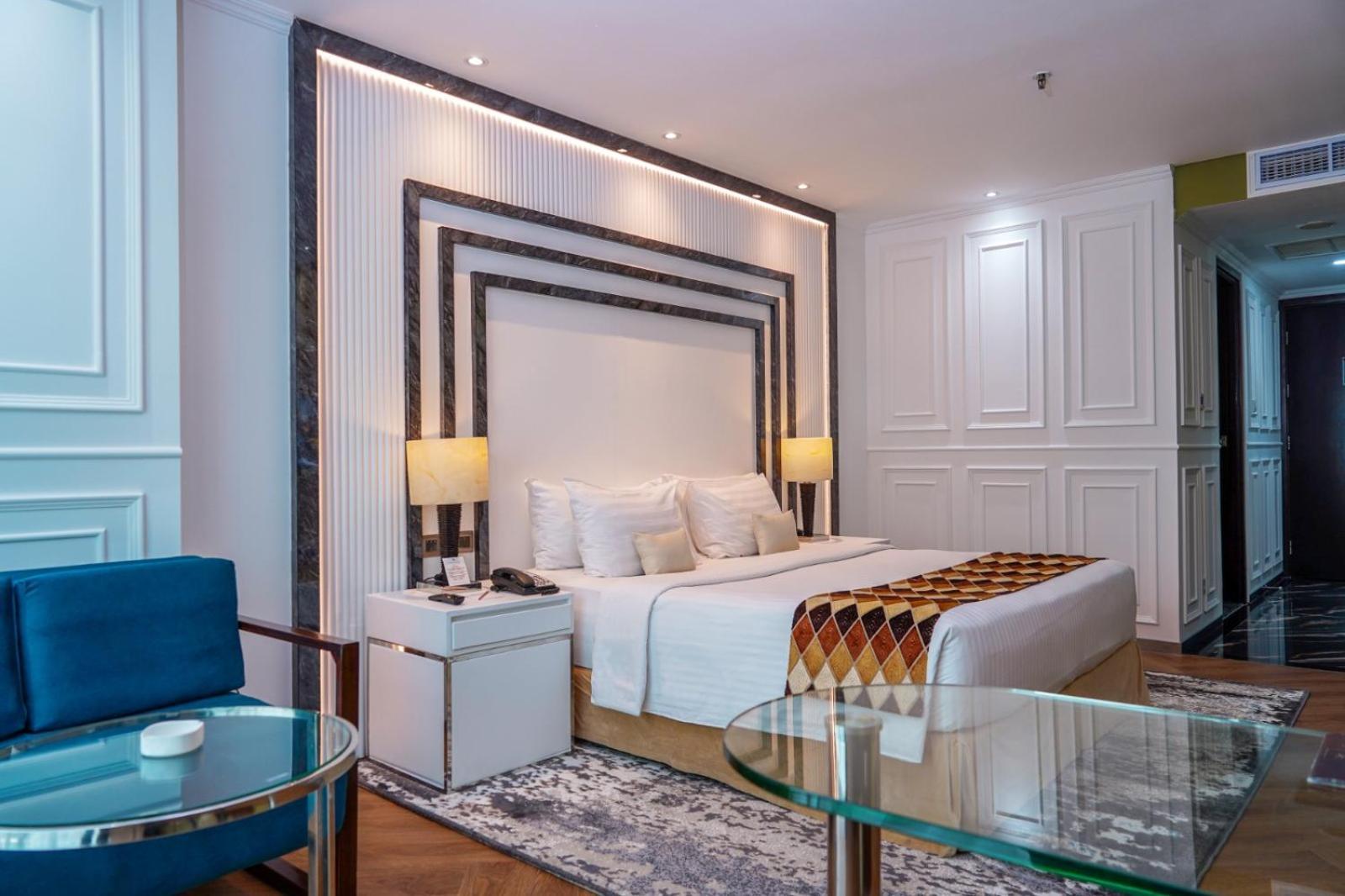 Cambridge Hotel Medan Zewnętrze zdjęcie