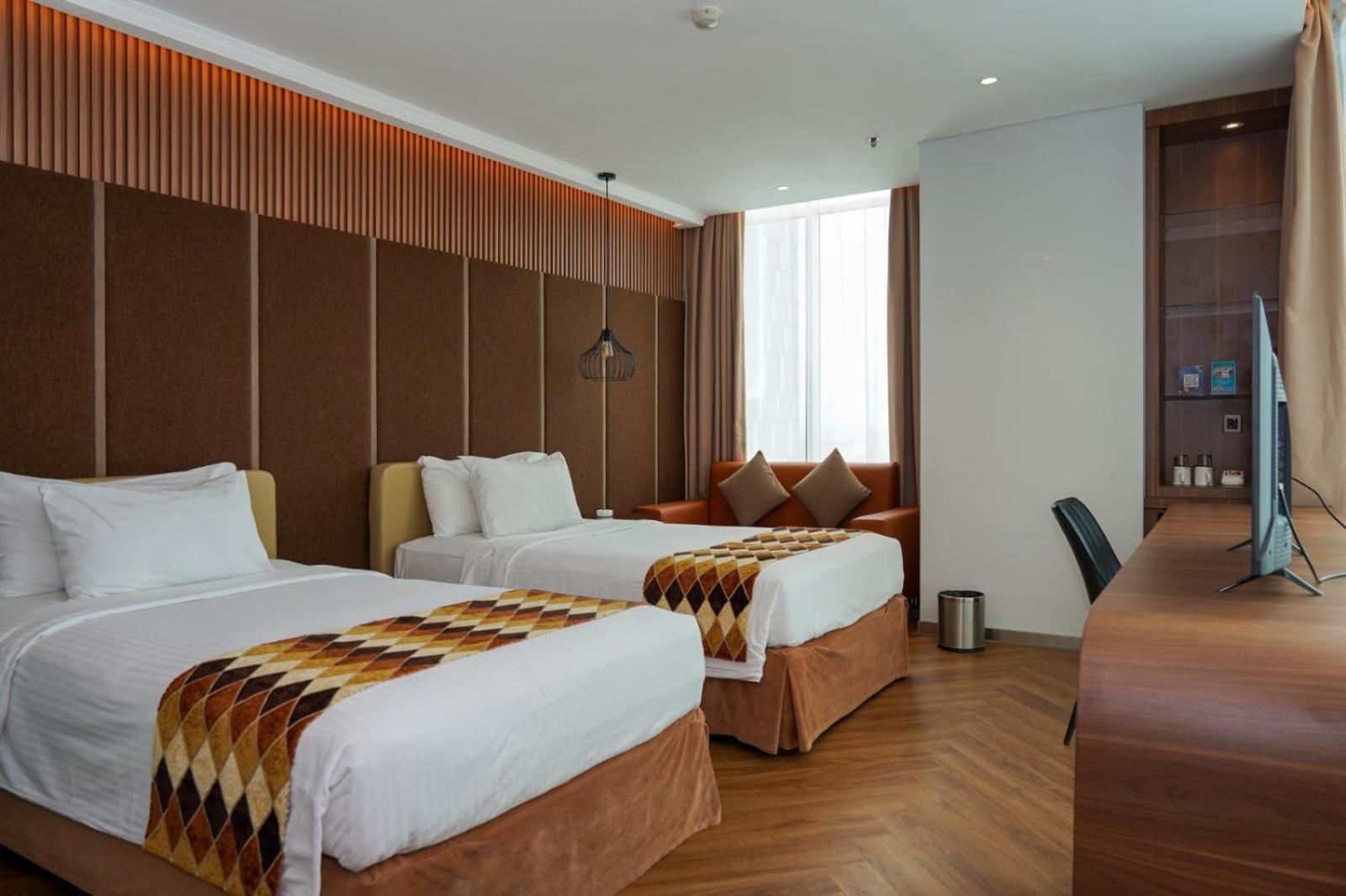 Cambridge Hotel Medan Zewnętrze zdjęcie