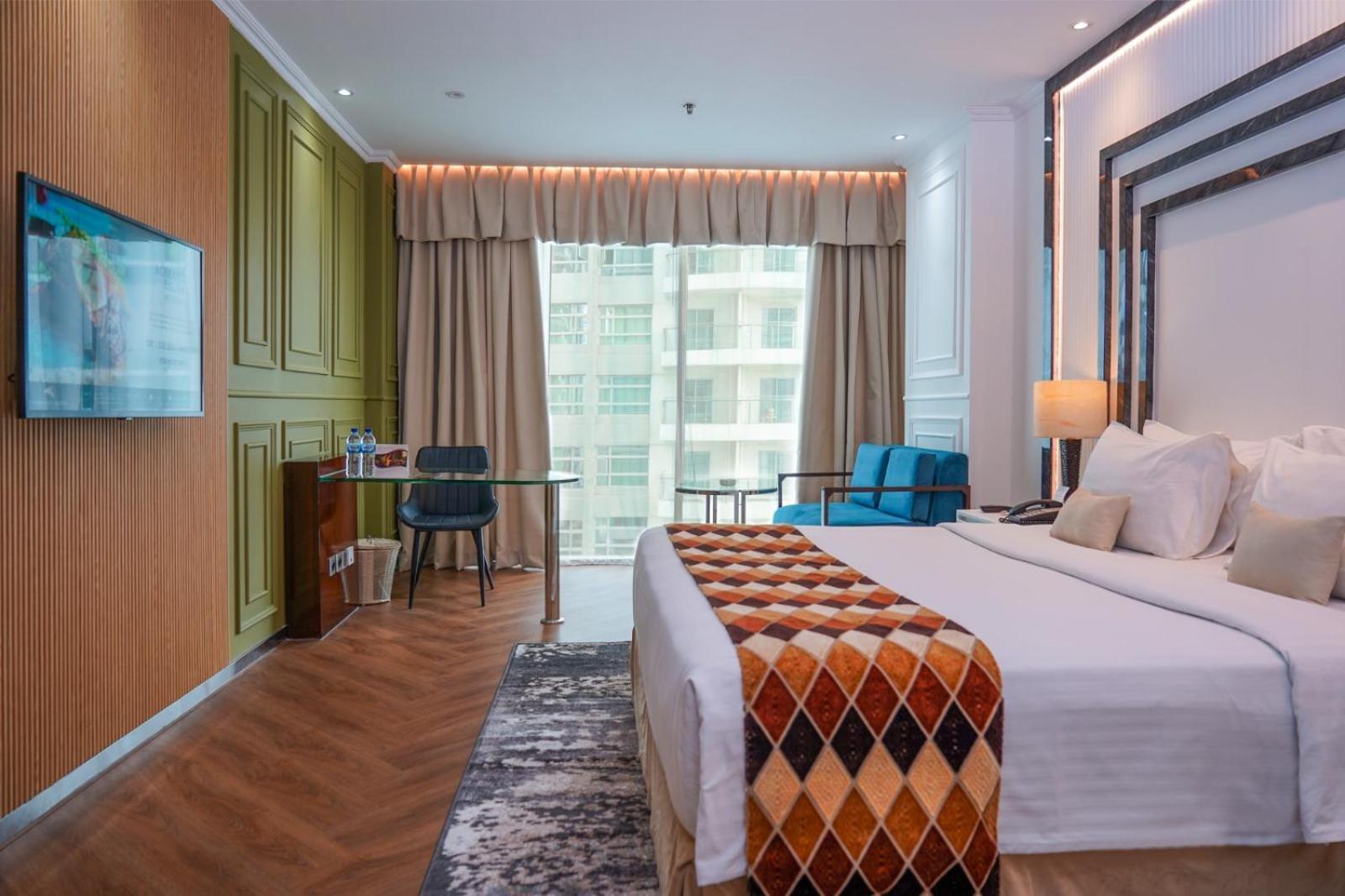 Cambridge Hotel Medan Zewnętrze zdjęcie